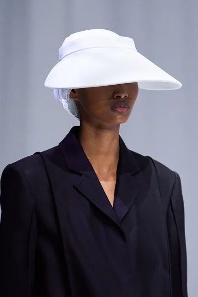 Look 90
